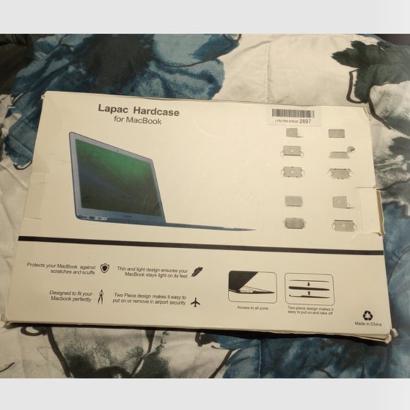 New in Box Lapac Hardcase for MacBook Pro 15 and Retina 15 - Picture 4 of 6